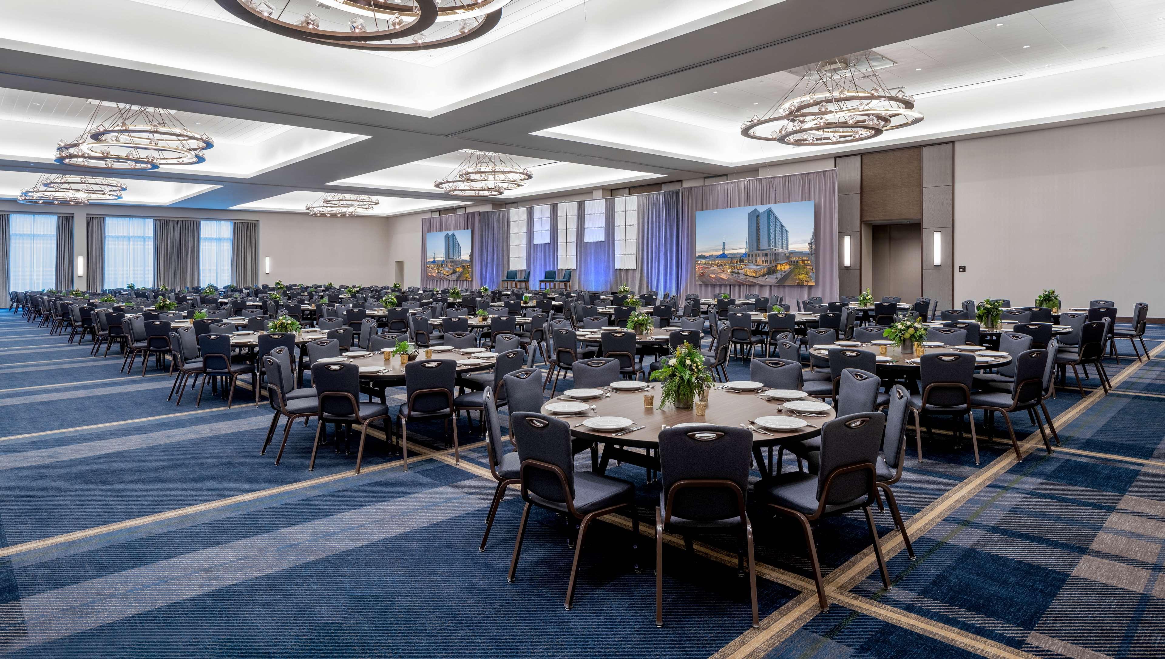Hyatt Regency Portland At The Oregon Convention Center Extérieur photo